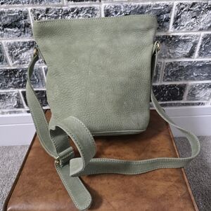 Rare Vintage Coach Women's Ligh Green Leather Shoulder Bag